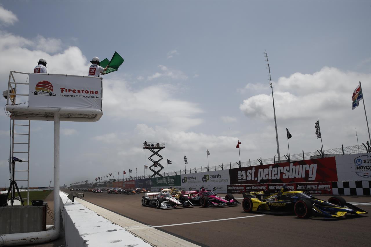 The field takes the green flag - Firestone Grand Prix of St. Petersburg -- Photo by: Chris Jones