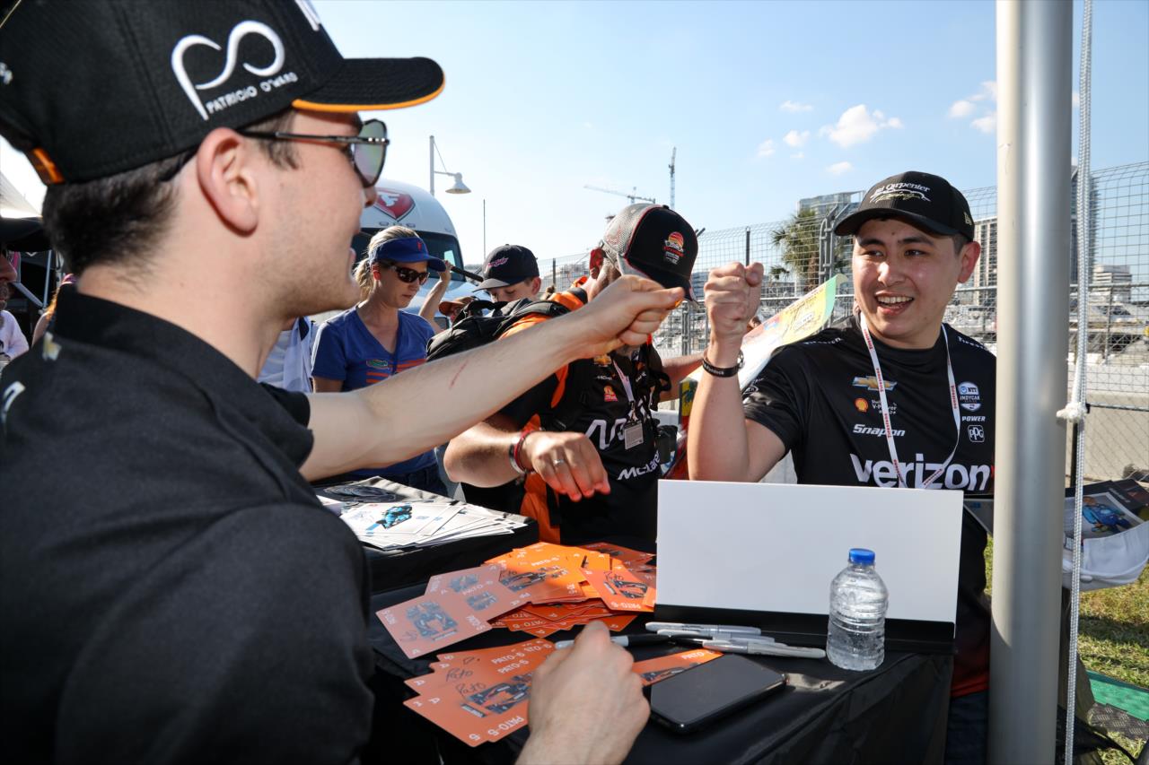 Pato O'Ward signs autographs - Firestone Grand Prix of St. Petersburg - By: Joe Skibinski -- Photo by: Joe Skibinski