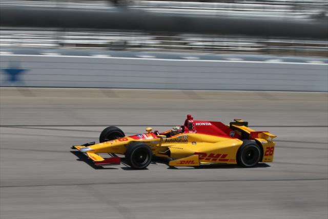 Ryan Hunter-Reay on course during practice for the Firestone 600 at Texas Motor Speedway -- Photo by: Chris Jones