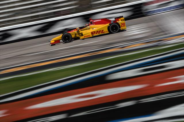 Ryan Hunter-Reay crosses the start/finish line during practice for the Firestone 600 at Texas Motor Speedway -- Photo by: Chris Owens