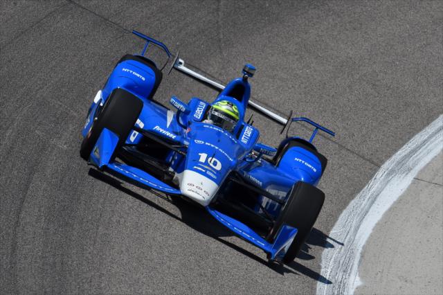 Tony Kanaan on course during practice for the Firestone 600 at Texas Motor Speedway -- Photo by: Chris Owens