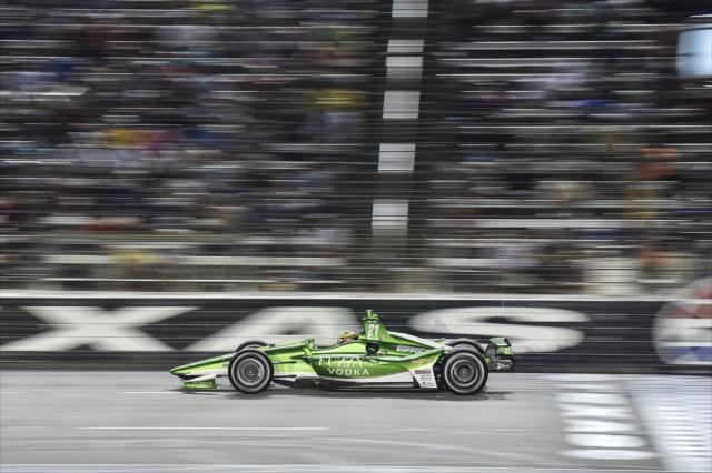 Spencer Pigot streaks across the start-finish line during the DXC Technology 600 at Texas Motor Speedway -- Photo by: Chris Owens