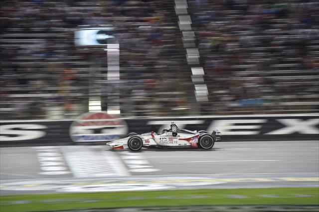 Marco Andretti streaks across the start-finish line during the DXC Technology 600 at Texas Motor Speedway -- Photo by: Chris Owens