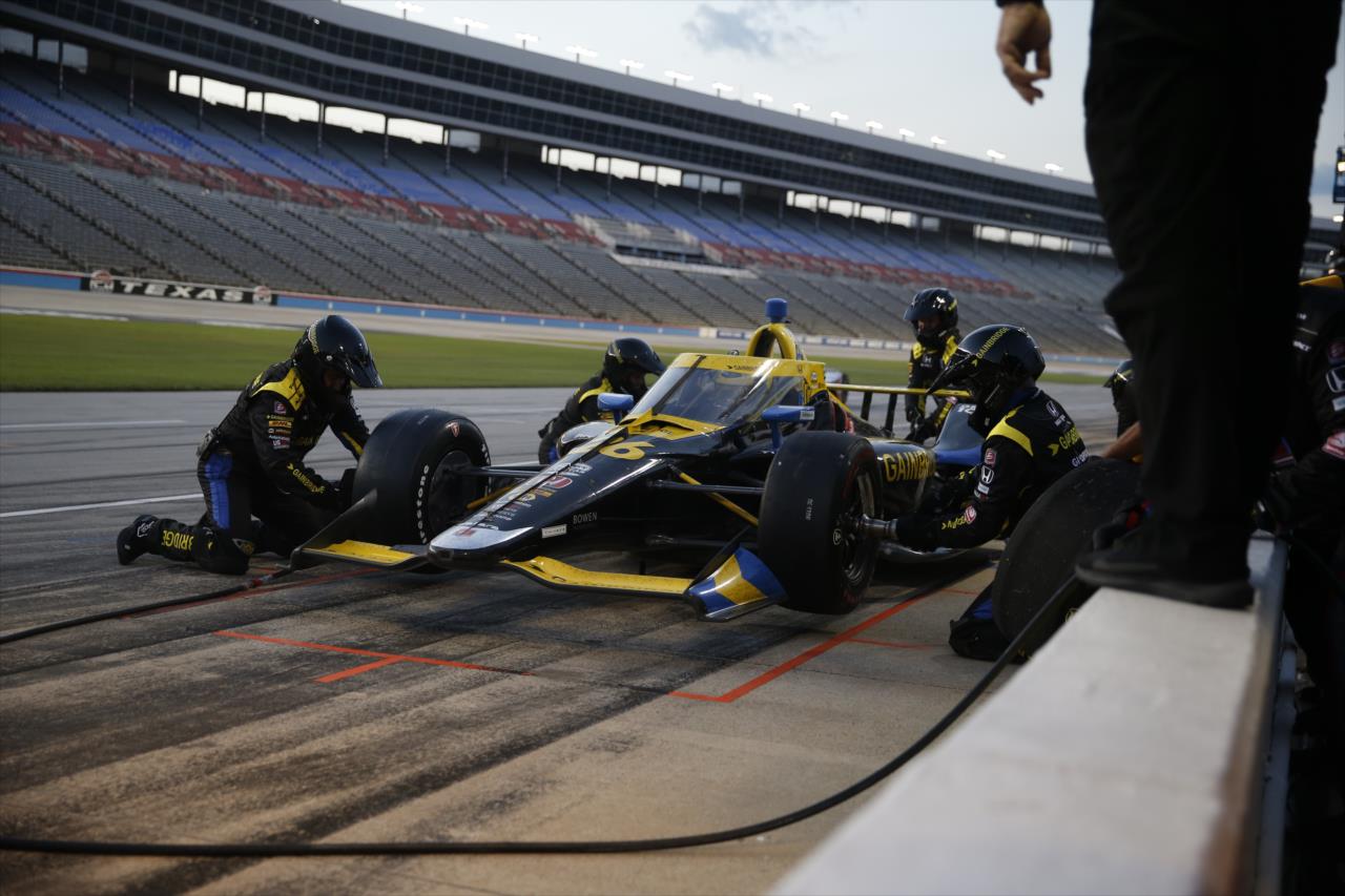 Zach Veach pits during the Genesys 300 at Texas Motor Speedway Saturday, June 6, 2020 -- Photo by: Chris Jones