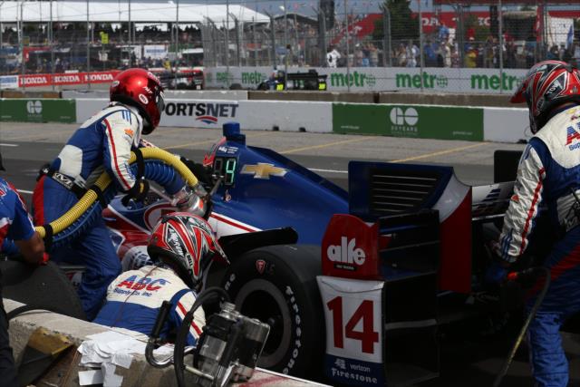 Carlos Munoz comes in for tires and fuel on pit lane during the Honda Indy Toronto -- Photo by: Chris Jones