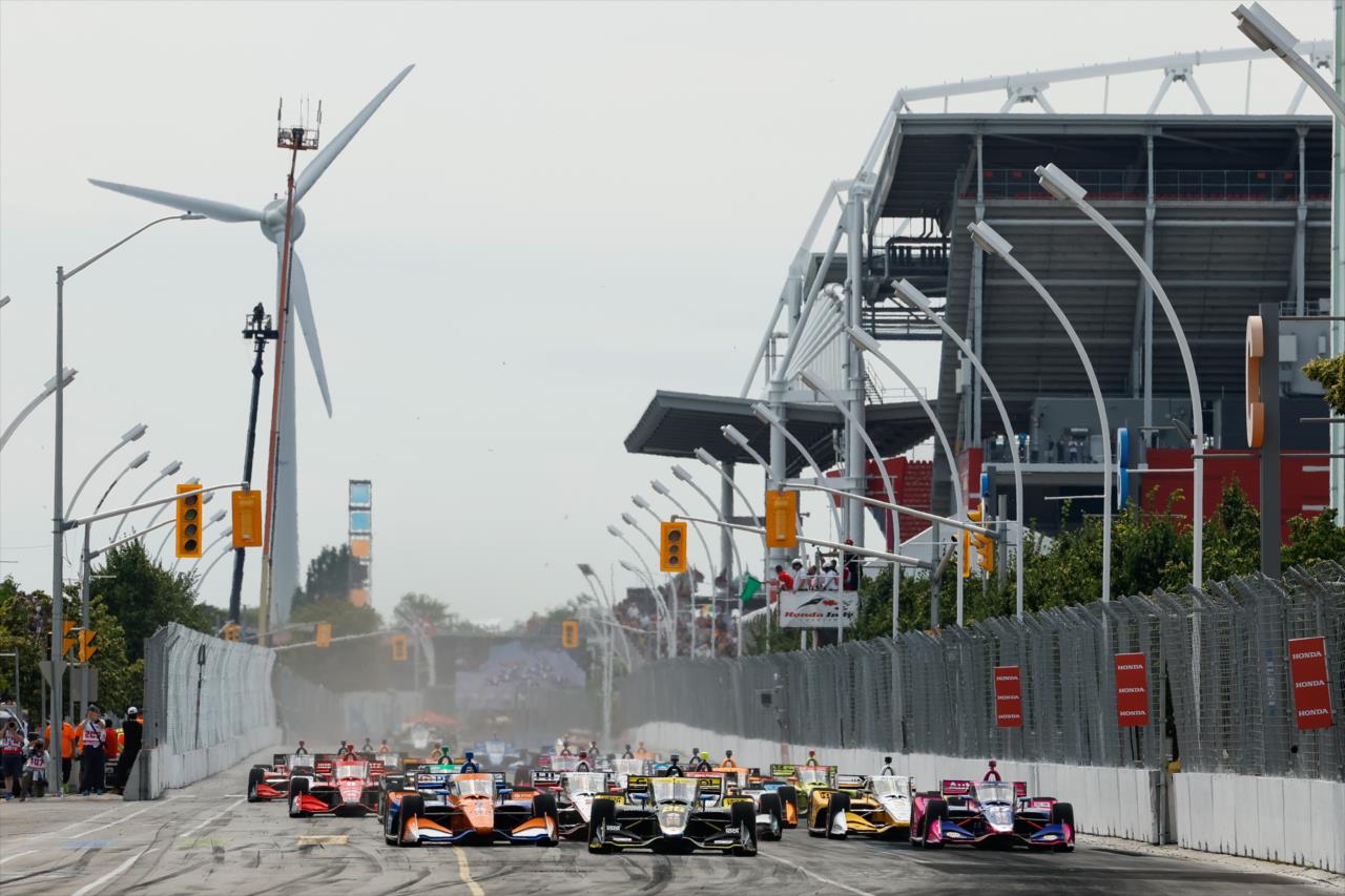 Race Start - Honda Indy Toronto - By: Joe Skibinski -- Photo by: Joe Skibinski