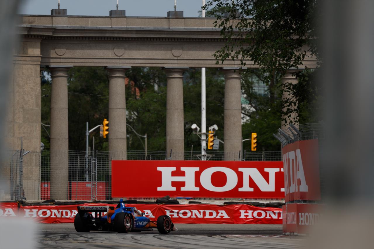 Scott Dixon - Honda Indy Toronto - By: Joe Skibinski -- Photo by: Joe Skibinski