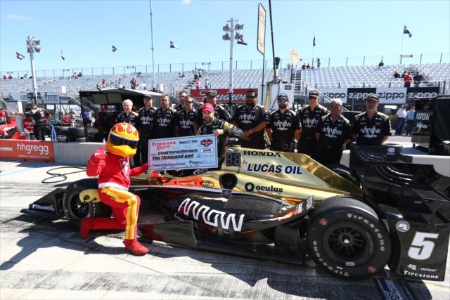 James Hinchcliffe accepts the Firestone Pit Stop Performance award for Schmidt Peterson Motorsports for their performance in Texas -- Photo by: Chris Jones