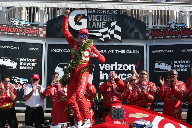 Scott Dixon celebrates in Victory Lane with the traditional laurel wreath following his win in the INDYCAR Grand Prix at The Glen from Watkins Glen International -- Photo by: Chris Jones