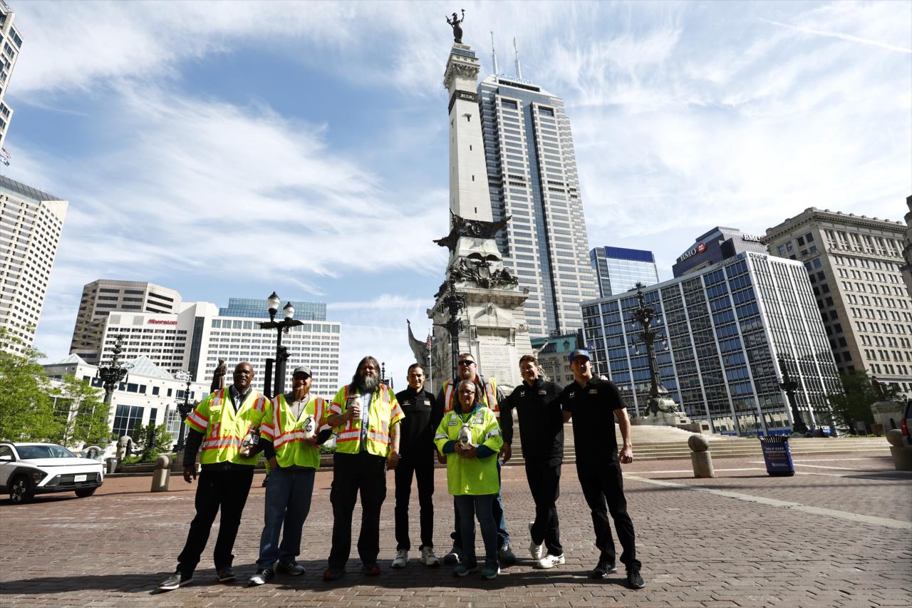 Alex Palou, Scott Dixon, Kyffin Smith with Street Crew - Indianapolis 500 Street Sign Install - By: Chris Jones -- Photo by: Chris Jones